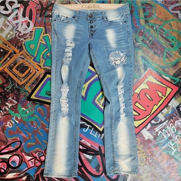 Rue21 Ripped denim jeans with flower lace - woman's size 7/8 - Picture 1 of 13